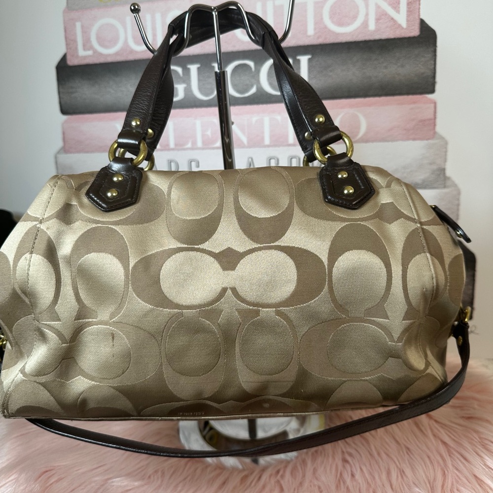 Coach Cream and Brown Shoulder Bag with Monogram - Picture 2 of 11